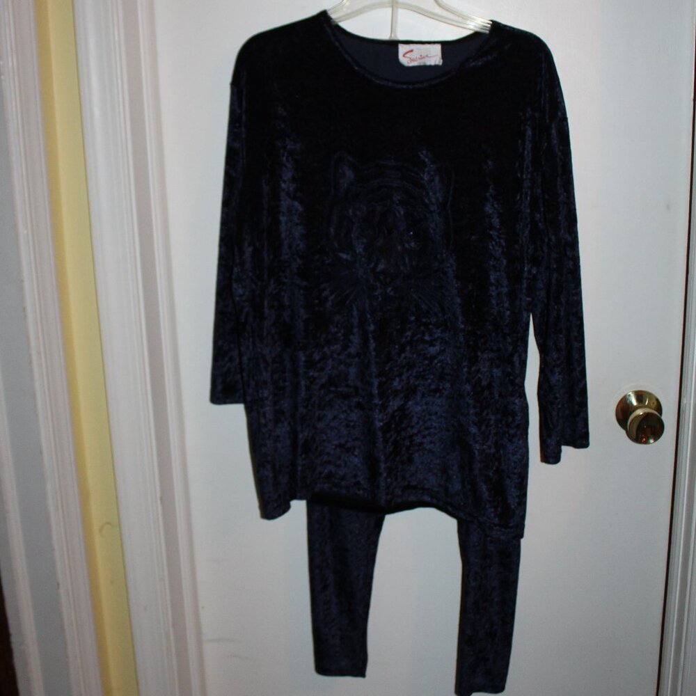 Dark blue crushed velvet two-piece top&pants set